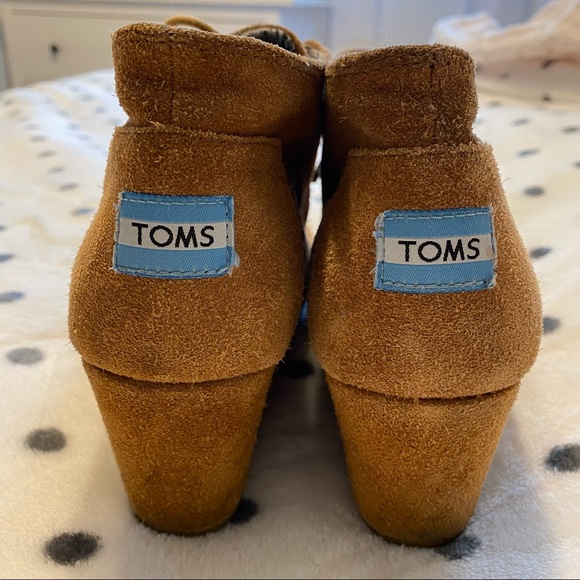 TOMS | Brown suede wedge boots - Picture 4 of 4